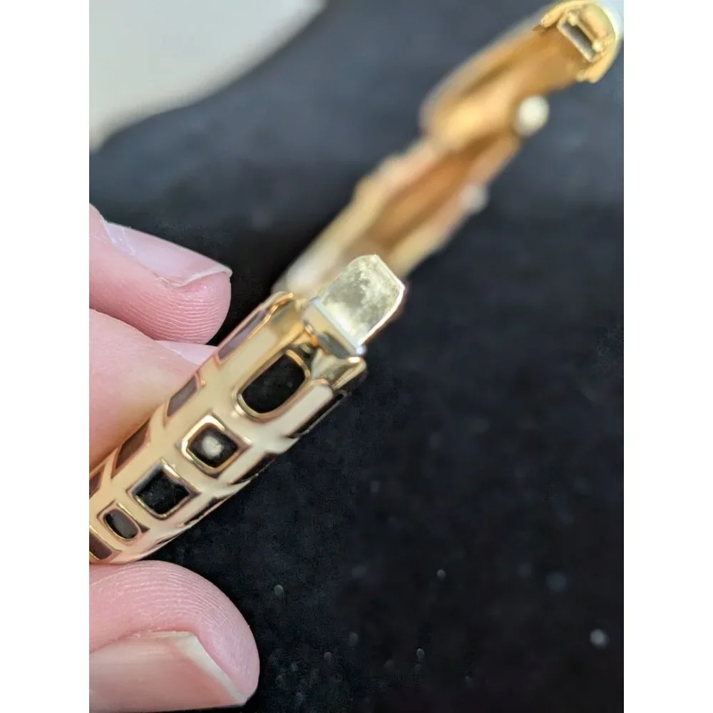 Gold-Tone Giraffe Design Hinged Bracelet size 6.5 with Black & White Enamel Deta - Picture 10 of 13